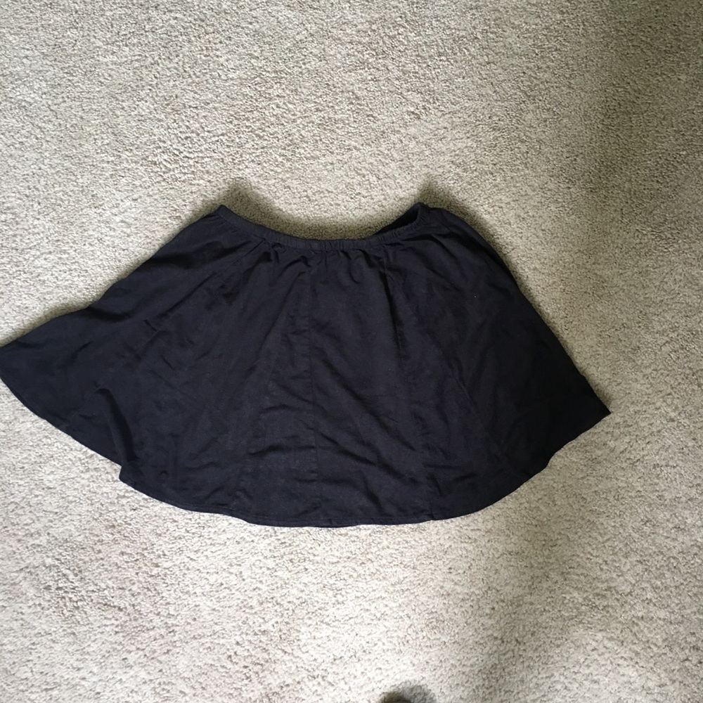 brandy melville skirt.